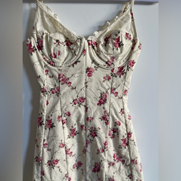 WeWoreWhat Floral Dress - Picture 4 of 4